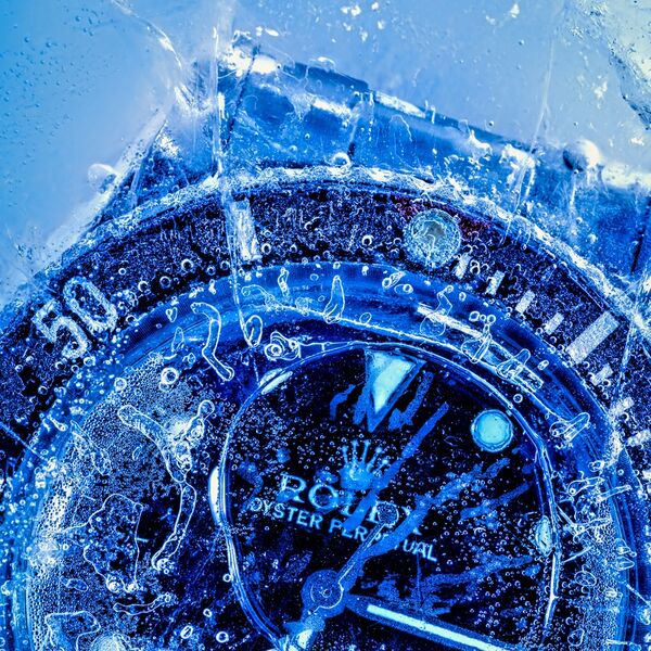 steve-shelley-ssshoot-covid-lockdown-056 rolex watch submersed in frozen water