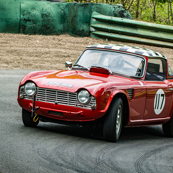 La Vie en Bleu 2019, Prescott Speed Hill Climb, #42 red triumph tr4 rounding the hairpin at prescoot hill climbs la vie en bleu event 2019