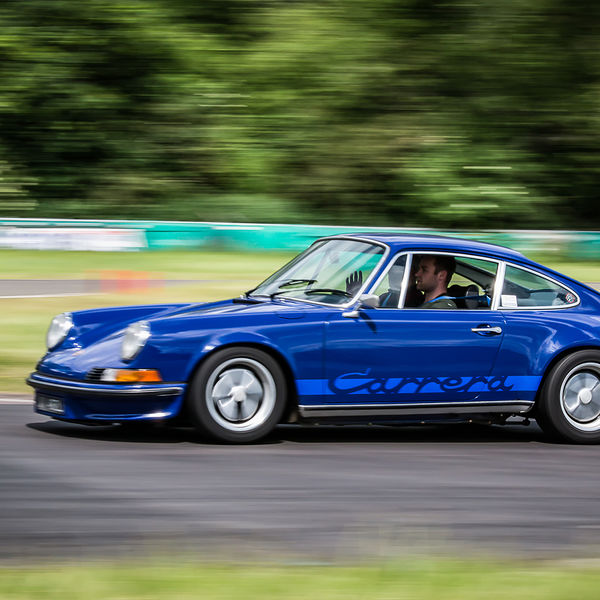 Porsche Club GB, R13, Track Day 2019, Curborough, #11 classic blue porsche 911 RS at speed on curborough sprint track