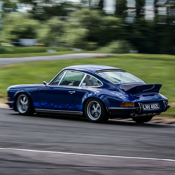 Porsche Club GB, R13, Track Day 2019, Curborough, #30 blue classic porsche 911 rs at speed on curborough sprint track