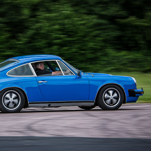 Porsche Club GB, R13, Track Day 2019, Curborough, #06 classic blue porsche 911 at speed on curborough sprint track