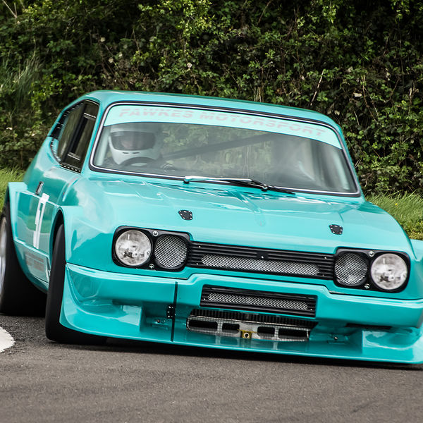 Curborough Sprint Championship 2019 - Round One - #12 reliant scimitar race car rounding curborough sprint track fradley hairpin corner