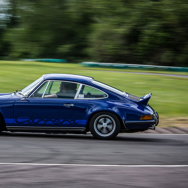 Porsche Club GB, R13, Track Day 2019, Curborough, #29 blue classic porsche 911 RS at speed on curborough sprint track
