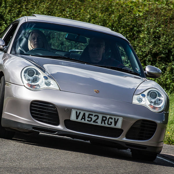 Porsche Club GB, R13, Track Day 2019, Curborough, #34 silver grey porsche 911 at speed on curborough sprint track
