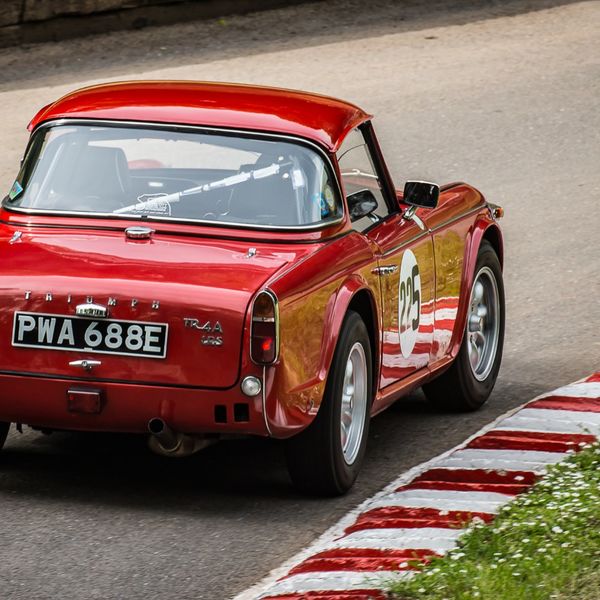 Best of British 2019, Shelsley Walsh, #67 red triumph TR4a descending shelsley walsh hill at speed