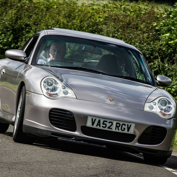 Porsche Club GB, R13, Track Day 2019, Curborough, #35 silver grey porsche 911 at speed on curborough sprint track