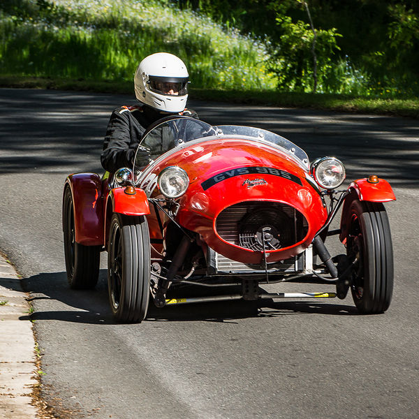 La Vie en Bleu 2019, Prescott Speed Hill Climb, #16 red austin seven special at speed under the trees at prescott hill climb