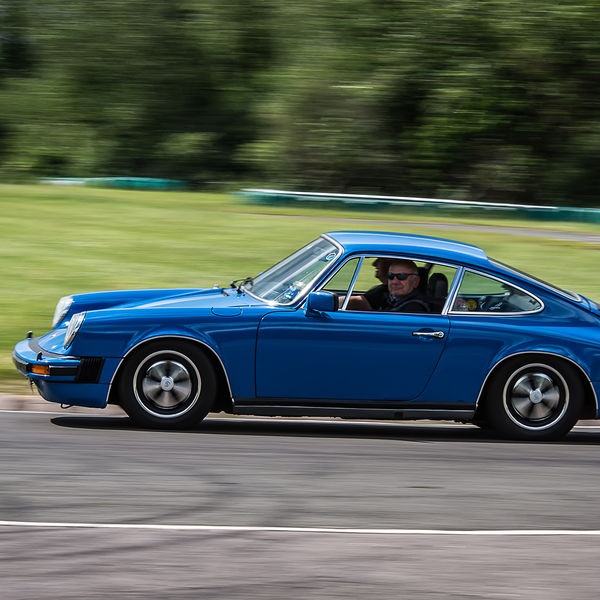 Porsche Club GB, R13, Track Day 2019, Curborough, #27 classic blue porsche 911 RS at speed on curborough sprint track