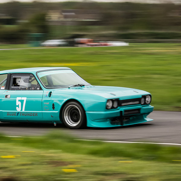 Curborough Sprint Championship 2019 - Round One - #25 Reliant Scimitar race car at speed at curborough sprint track