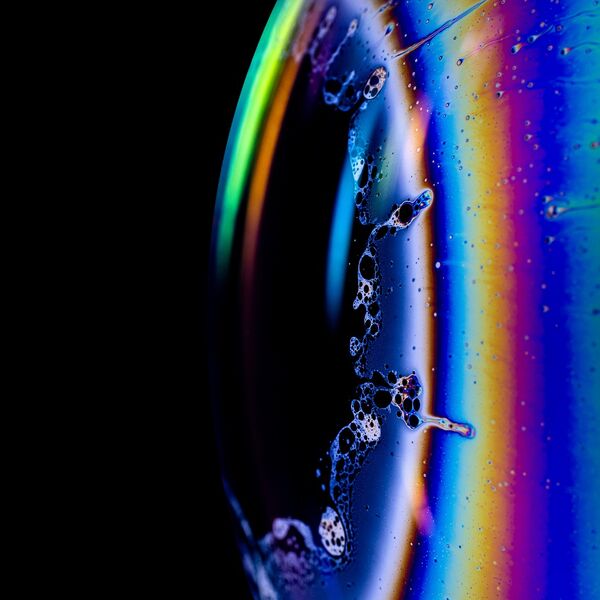 steve-shelley-ssshoot-covid-lockdown-026 macro soap bubble eye photography with vivid swirling colours