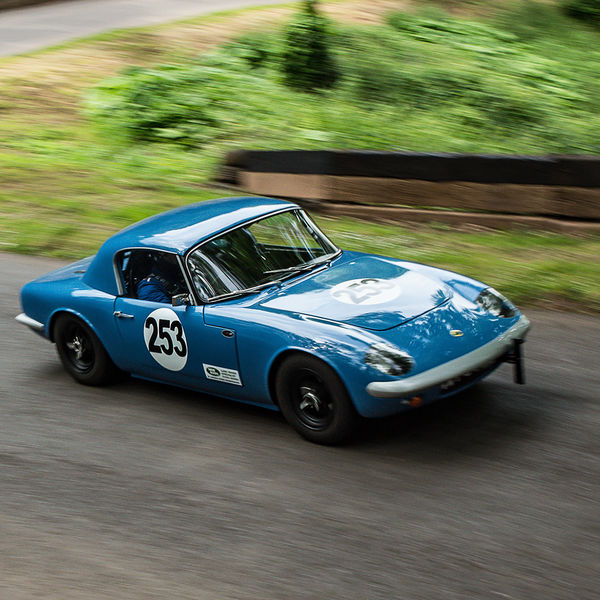 Best of British 2019, Shelsley Walsh, #59 classic blue lotus elan attacking bottom esses at shelsley walsh hill climb at speed