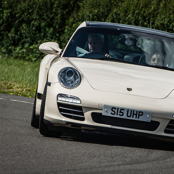 Porsche Club GB, R13, Track Day 2019, Curborough, #41 off white porsche 911 targa 4s at speed on curborough sprint track
