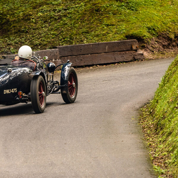 ssshoot-shelsley-walsh-VSCC-04072021-10 vintage sports car approaching top s at the shelsley walsh VSCC event