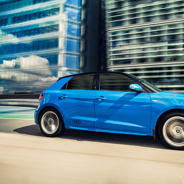 ssshoot-automotive-rigshot-01052021-017 blue audi a1 shot with automotive camera rig in birmingham city centre