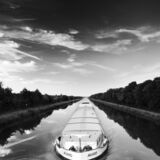 mono Barge
