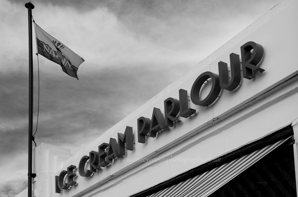 Ice cream Parlour