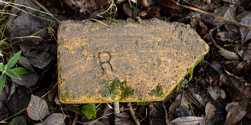 R Dog Leg Brick