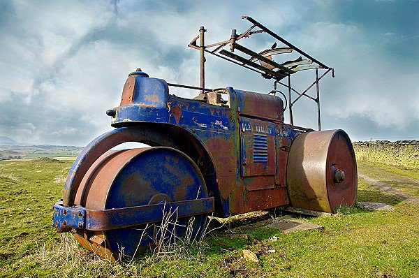 An Averling-Barford Road Roller