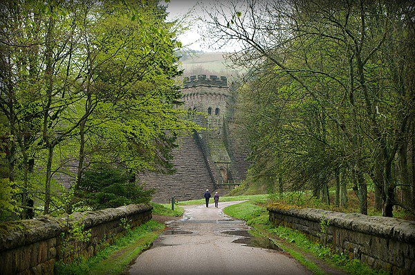 View towards the Derwent Dam