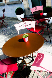 Cafe Tables