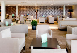 WINCHESTER, HAMPSHIRE: Holiday Inn - lounge