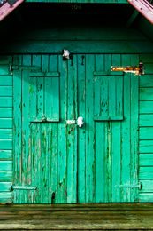 Green Beach Hut