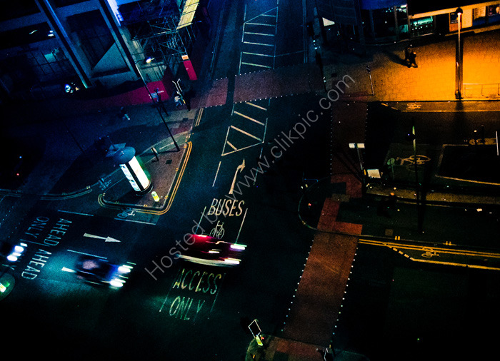 MANCHESTER: night photography: Picadilly in the city centre
