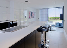 SANDBANKS, DORSET: Luxury home - kitchen