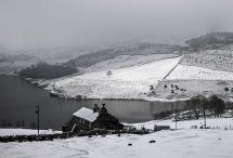 Farmhouse at Dovestone Reservoir