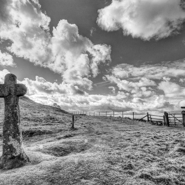Malo Cross
