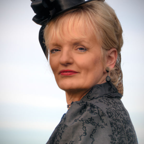 Mrs Holmes