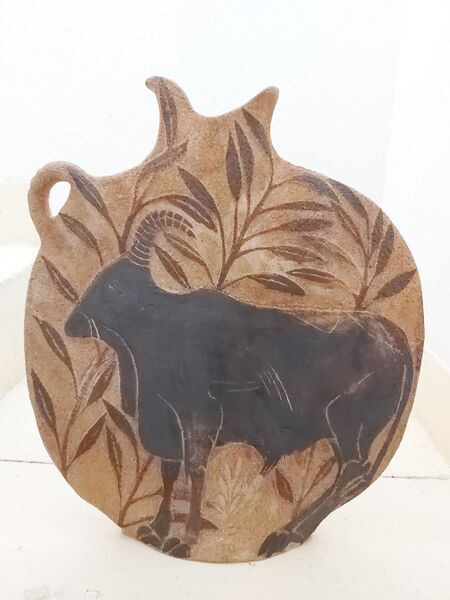 6. Bull among willows slab pot.