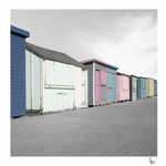 HAPPY HUTS