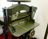 Oswego paper guillotine