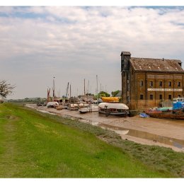 Oyster Bay House & blossom, Faversham