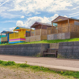 Sunlit Beach Huts, Tankerton