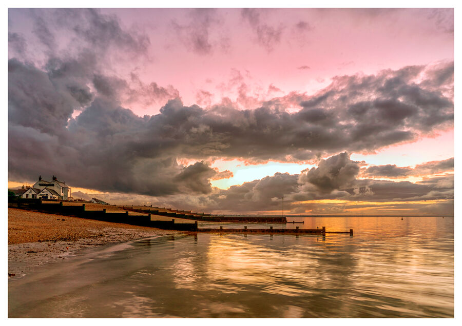 Pink sky and light reflected, The Old Neptune.