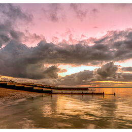 Pink sky and light reflected, The Old Neptune.