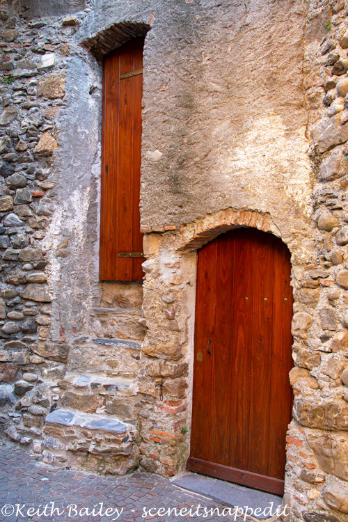 #126 Doorways Villanova d'Albenga