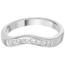 WHITE GOLD PRINCESS CUT DIAMOND SHAPED WEDDING RING