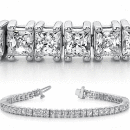 WHITE GOLD PRINCESS CUT 4 CLAW BRACELET