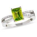PERIDOT OCTAGON WITH ROUND DIAMOND SHOULDERS RING