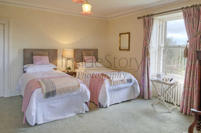 Twin Bedroom