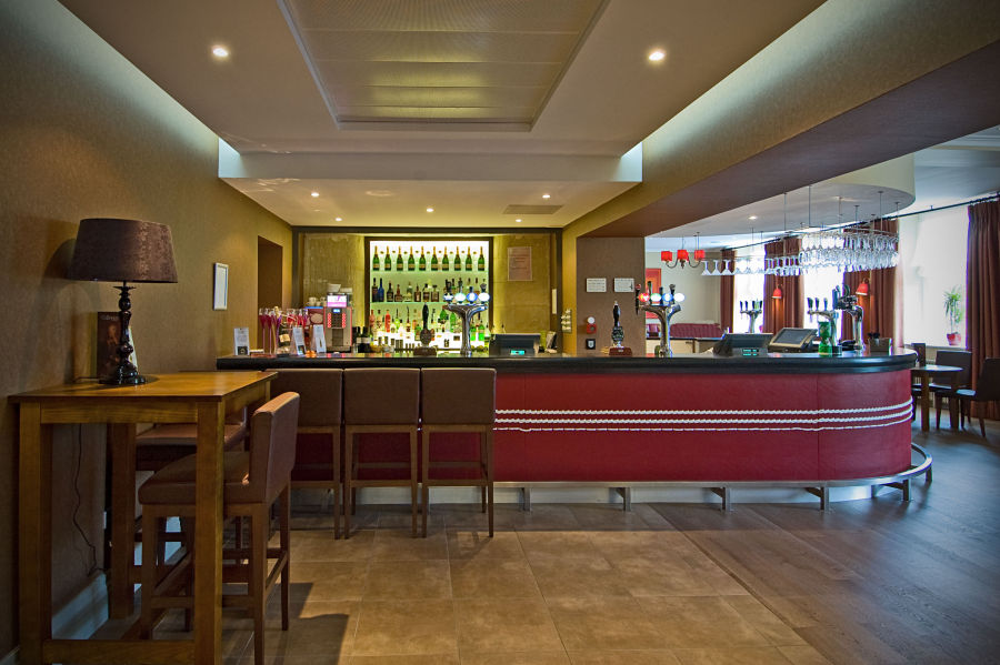 Hotel Bar