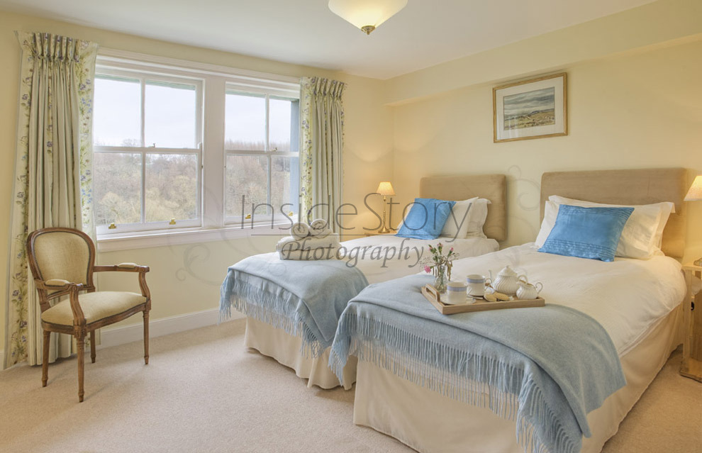 Twin Bedroom
