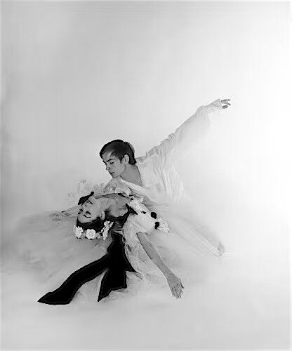 Margot Fonteyn & Rudolf Nureyev, Vogue April 1963 Framed Art print by Cecil Beaton