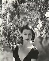 Vivien Leigh, Vogue August 1946 Framed Art print by Cecil Beaton