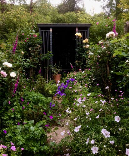 Towards the Glad House gazebo