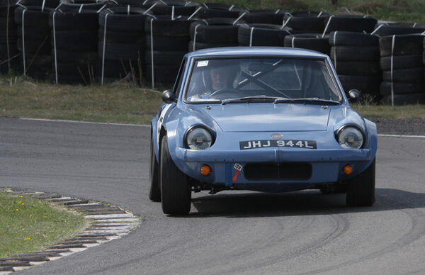 GINETTA G15