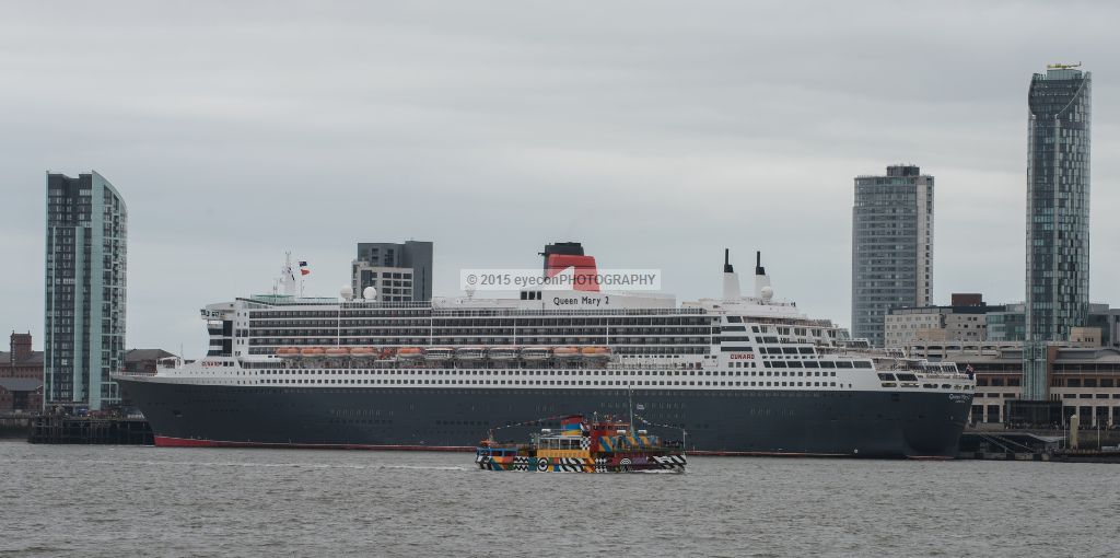 Queen Mary 2 and MV Snowdrop